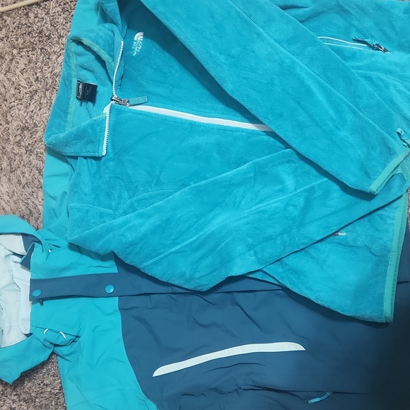The North Face Womens Turquoise and Dark Blue 3 In 1 Winter Hooded Snow Jacket - Picture 9 of 12